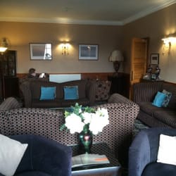 Duisdale Country House Hotel - First floor lounge area for guests