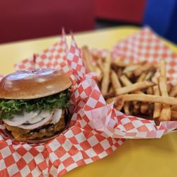 Teddy's Bigger Burgers - Lahaina - August 2024: Double burger with cheese, large fries, and a large soda (with two special sauce) - $28.83