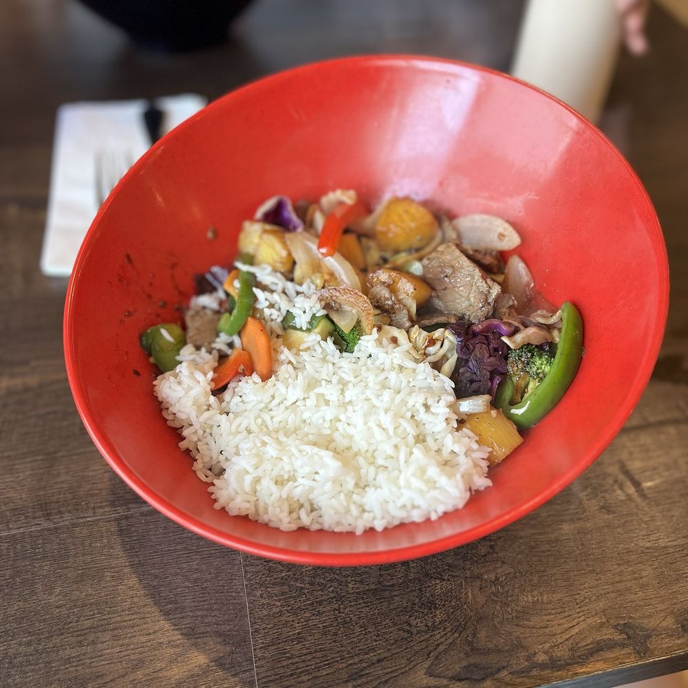 Khans Mongolian Grill - Mongolian Near Me - Kill Devil Hills, North Carolina