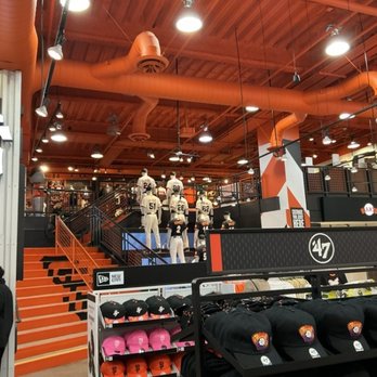 Giants Dugout Store - Sports Wear Near Me - San Francisco, California Giants Dugout Store - Sports Wear Near Me - San Francisco, California