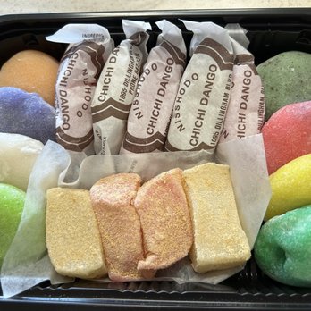 Nisshodo Candy Store - Assorted mochi - Candy Stores Near Me - Honolulu, Hawaii
