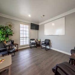 Symetria - Hurst Outpatient Rehab & Suboxone Clinic
