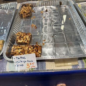 Le Ryad - Dates and Mixed Nuts Bar - Desserts Near Me - Montreal, Quebec Le Ryad - Dates and Mixed Nuts Bar - Desserts Near Me - Montreal, Quebec