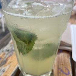 Banana Café - Lemonade