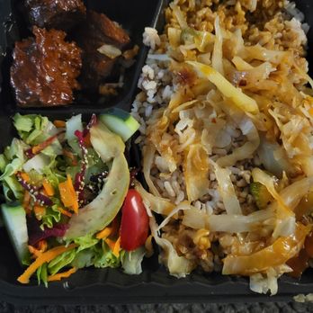Mack Vegan - Orange chicken with brown rice cabbage - Vegan Near Me - Union City, Georgia