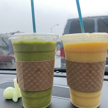 Mugs Coffee House - Green goddess & Tropical mango - Coffee & Tea Near Me - Lebanon, Oregon