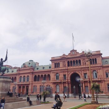 Plaza de Mayo - Landmarks & Historical Buildings Near Me - Buenos Aires, C