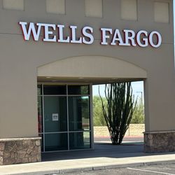 Wells Fargo Bank - Front
