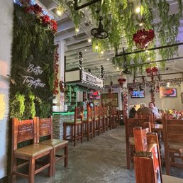 Inside bar side