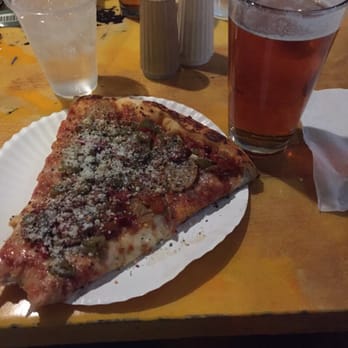 Saggios - Slice of green chile and Italian sausage... La cumbre elevated to wash it all down! - Italian Near Me - Albuquerque, New Mexico
