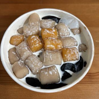 Meet Fresh - Iced grass jelly soup with taro balls - Bubble Tea Near Me - Anaheim, California