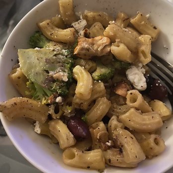 Fritto Misto - Create your own pasta - rigatoni, olive oil garlic sauce, Cajun Cajun Seared Chicken, broccoli, Kalamata Olives, goat cheese. - Italian Near Me - Hermosa Beach, California