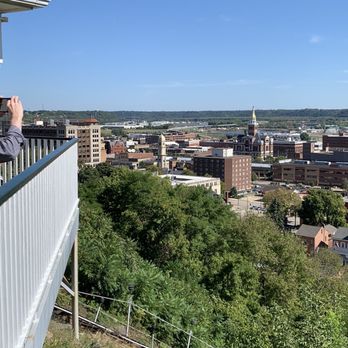Fenelon Place Elevator Company - One of the lookout areas while waiting for the cable car - Elevator Services Near Me - Dubuque, Iowa