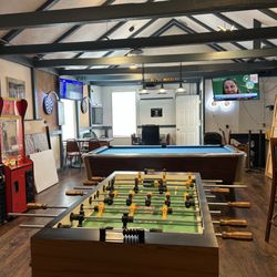 Ali's Bar and Grill