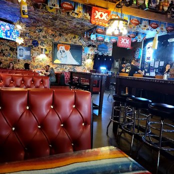 El Rey Cantina - Colorful interior. - Mexican Near Me - Camarillo, California