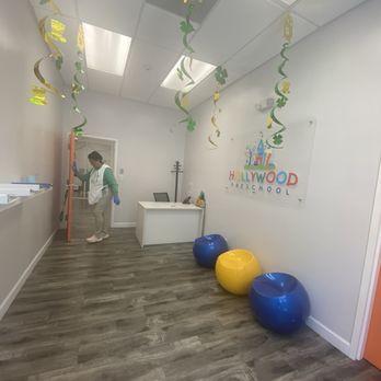 Hollywood Preschool - Entrance - Preschools Near Me - Hollywood, Florida Hollywood Preschool - Entrance - Preschools Near Me - Hollywood, Florida