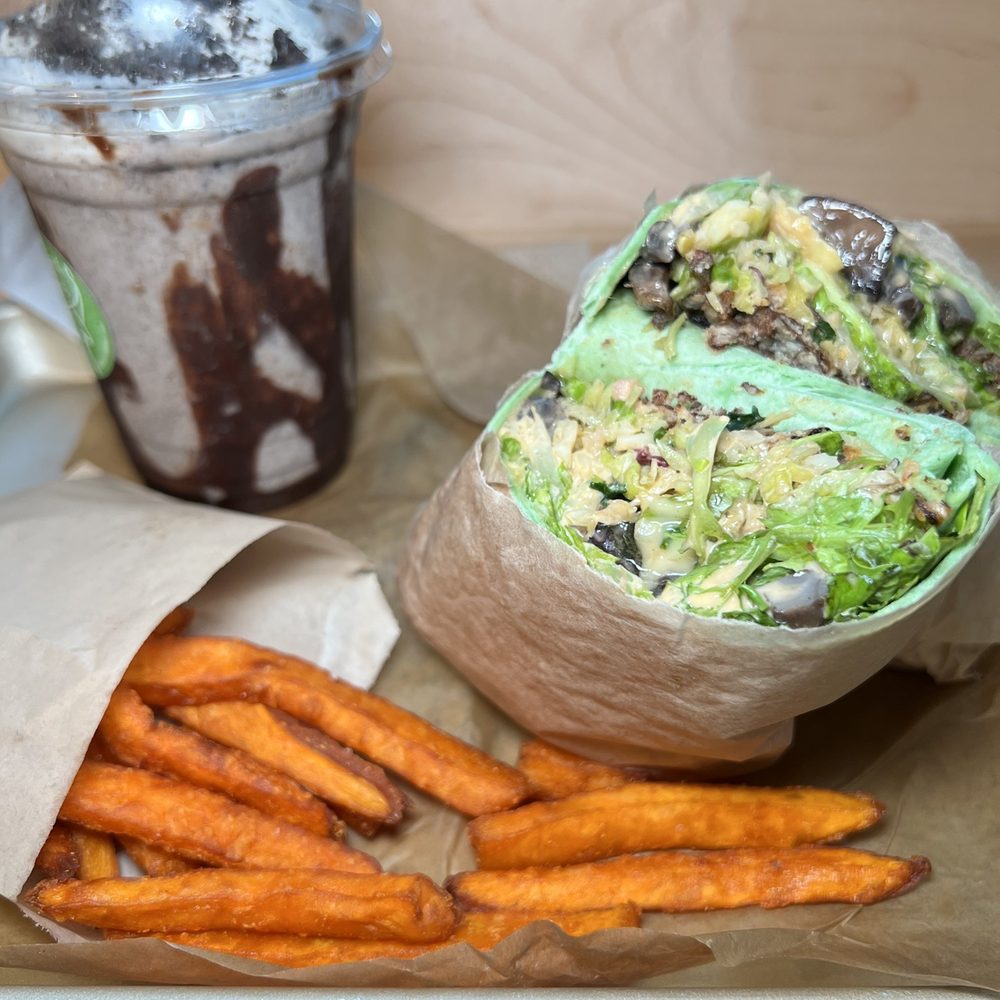 Elephant And Vine - Porto Melt, Sweet Potato Fries and Oreo milkshake - Vegan Near Me - Evanston, Illinois Elephant And Vine - Porto Melt, Sweet Potato Fries and Oreo milkshake - Vegan Near Me - Evanston, Illinois