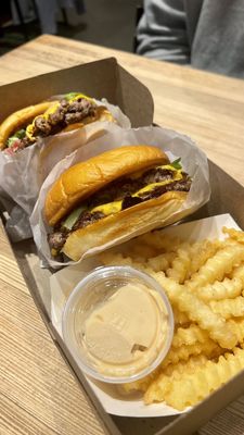Shake Shack Marin Country Mart by null