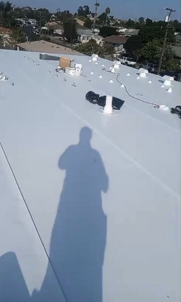 Slide of R&M Roofing