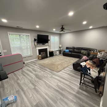 Fadji's Accent Walls - My family room before Fadjis - Interior Design Near Me - Smyrna, Georgia