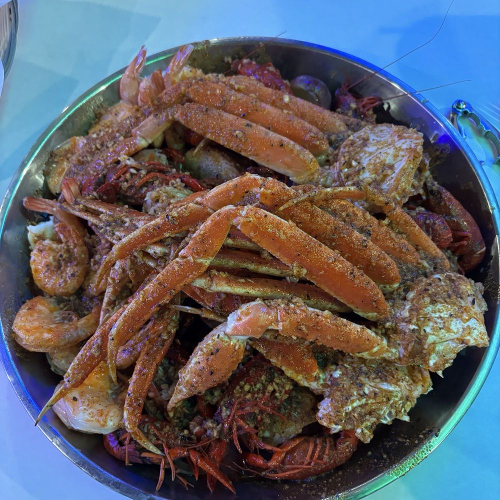 Storming Crab - Crab, crawfish, shrimp - Seafood Near Me - Pigeon Forge, Tennessee Storming Crab - Crab, crawfish, shrimp - Seafood Near Me - Pigeon Forge, Tennessee