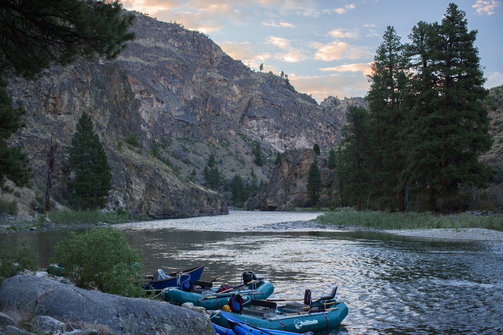 Solitude River Trips Logo
