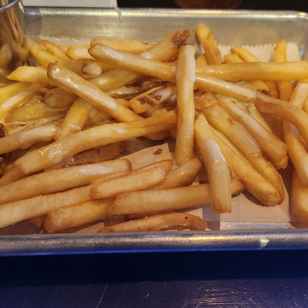 Drury Beer Garden - Fries - Bars Near Me - Philadelphia, Pennsylvania Drury Beer Garden - Fries - Bars Near Me - Philadelphia, Pennsylvania