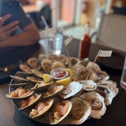 Parc Oasis Oyster Bar