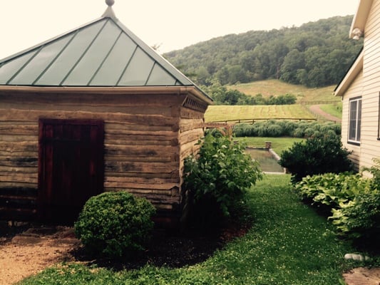 The Inn at Mount Vernon Farm by null