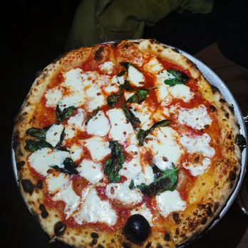 Rosalia Pizza Linden Hills - Margherita Pizza - Pizza Near Me - Minneapolis, Minnesota