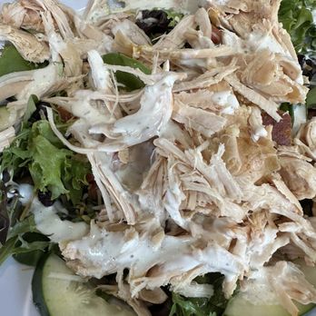 Topock 66 - Garden salad with chicken - American Near Me - Topock, Arizona Topock 66 - Garden salad with chicken - American Near Me - Topock, Arizona