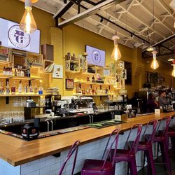 Marcus Bar & Grille - Where the magic drinks are made!