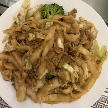 Yu Xiang Yuan - Fried cutting noodles with lamb - Chinese Near Me - Vancouver, British Columbia