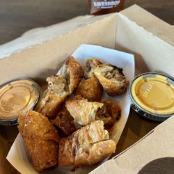 Eugene's Sausage & Fries 