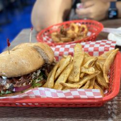 Super Shack Seafood & Grill - Torta al pastor