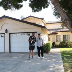 Oscar Mata - Realtor - Oscar helping us purchase our first home!