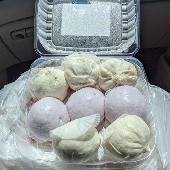 Yummy Bakery - Banh bao: 3 combinations, 3 sweet taro, and 3 BBQ pork. -- I know one is missing. Lol. - Bakeries Near Me - Westminster, California Yummy Bakery - Banh bao: 3 combinations, 3 sweet taro, and 3 BBQ pork. -- I know one is missing. Lol. - Bakeries Near Me - Westminster, California