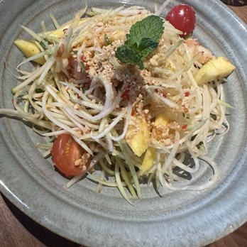 Star Leaf - Papaya salad - Asian Fusion Near Me - Pasadena, California