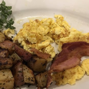 Googie Grill - Haley's Comet - American Near Me - Seaside, California