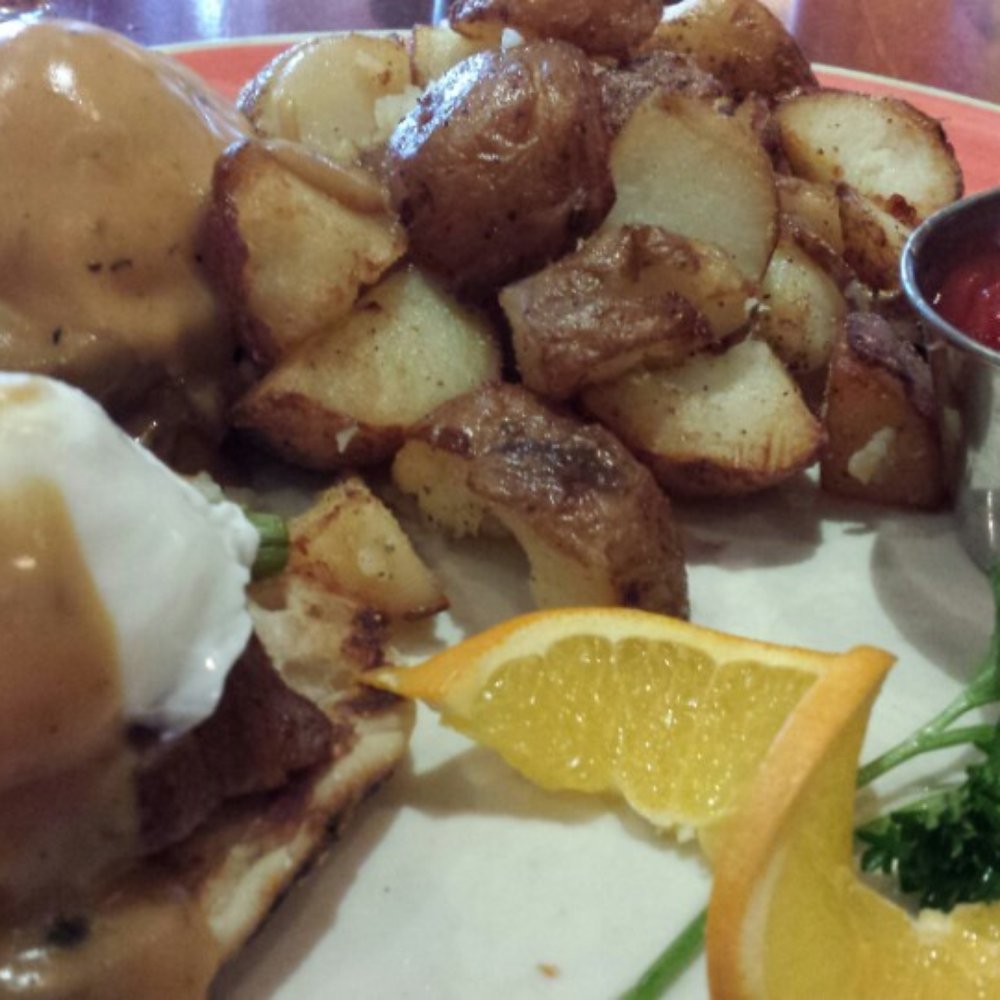Copper Canyon Grill- Silver Spring - Filet mignon Benedict - American Near Me - Silver Spring, Maryland