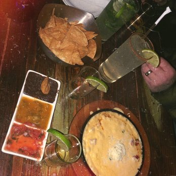 Antojitos Mexicanos - Complimentary salsa and bean dip, queso, margaritas - Mexican Near Me - Appleton, Wisconsin