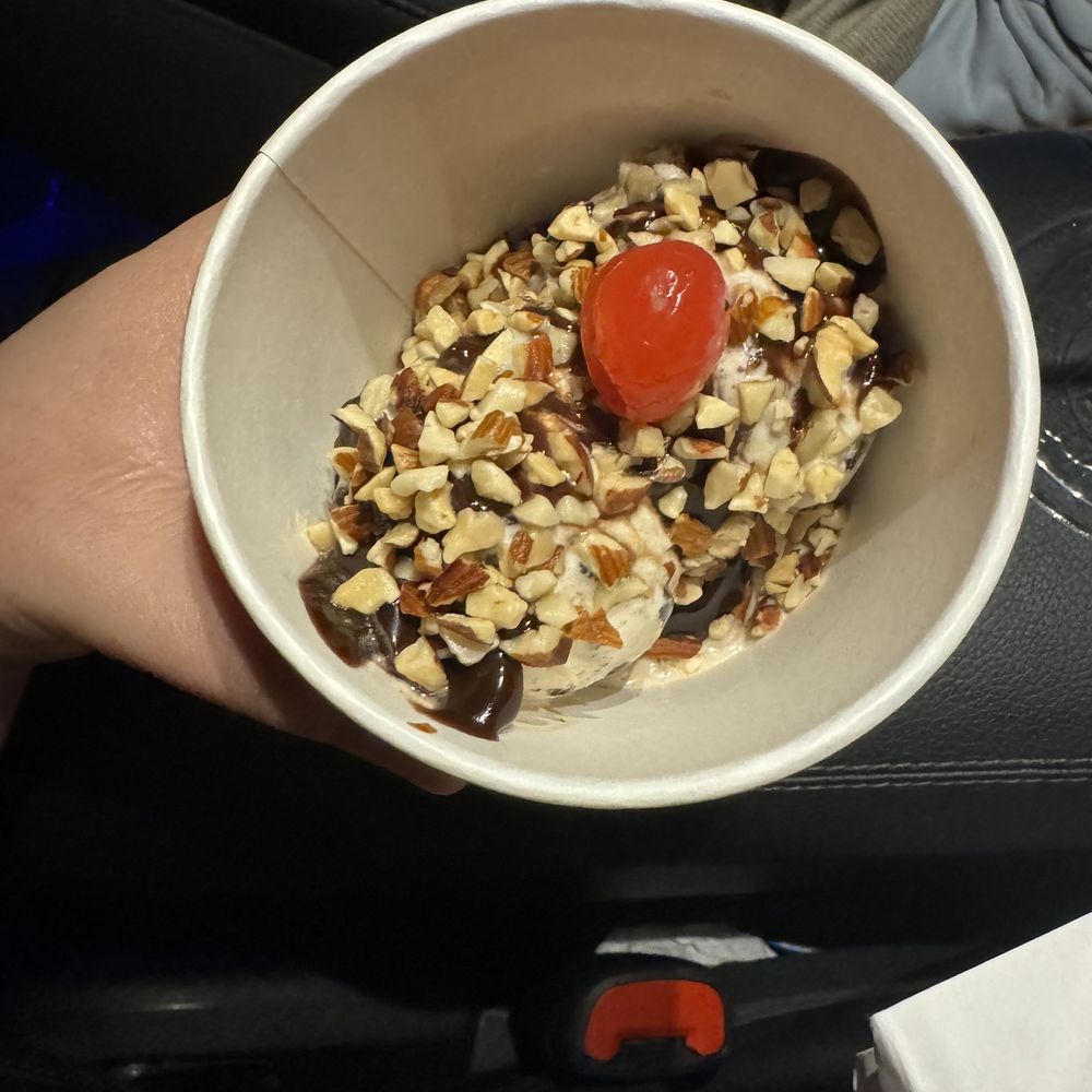 Baskin-Robbins - Double 2-scoop Sundae - Ice Cream & Frozen Yogurt Near Me - Glendale, California Baskin-Robbins - Double 2-scoop Sundae - Ice Cream & Frozen Yogurt Near Me - Glendale, California
