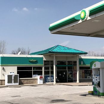 bp - Building Exterior - Gas Stations Near Me - Lee's Summit, Missouri