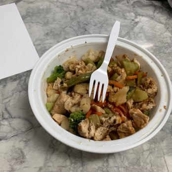 Chicken Galore - Dry, no taste, lack of sauce i would never recommend it - Chicken Shop Near Me - Fair Lawn, New Jersey