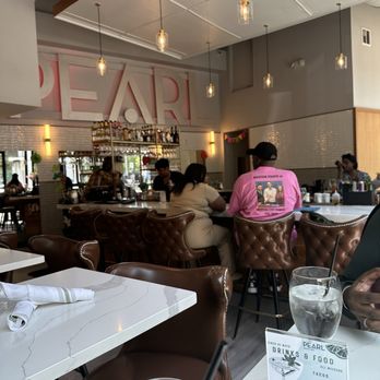 The Pearl - Seafood Near Me - Boston, Massachusetts
