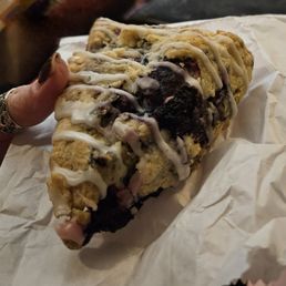 1/2/2025 - I cannot believe the marionberry scone that looked this amazing had no flavor. 1/2/2025 - I cannot believe the marionberry scone that looked this amazing had no flavor.