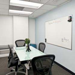 Regus California Galleria
