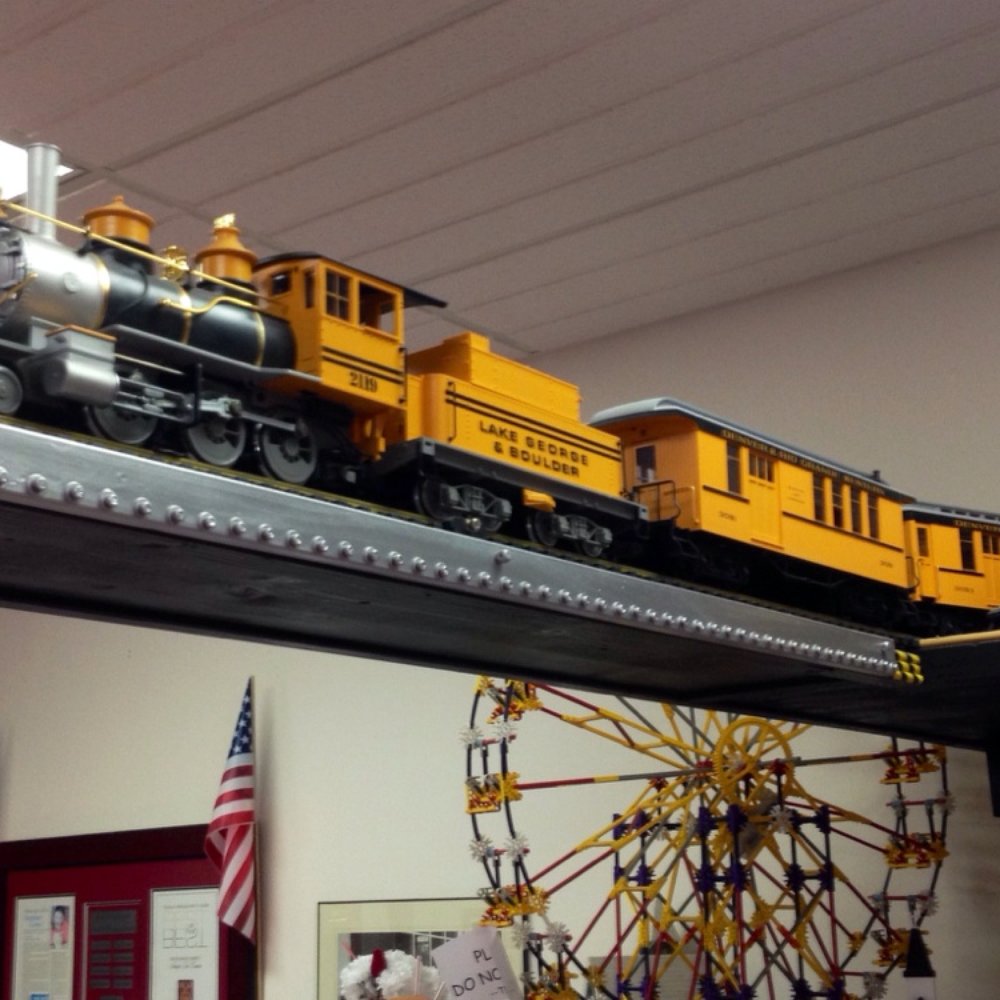 Scoops Ice Cream Parlor - a model train on display - Ice Cream & Frozen Yogurt Near Me - Ocala, Florida Scoops Ice Cream Parlor - a model train on display - Ice Cream & Frozen Yogurt Near Me - Ocala, Florida