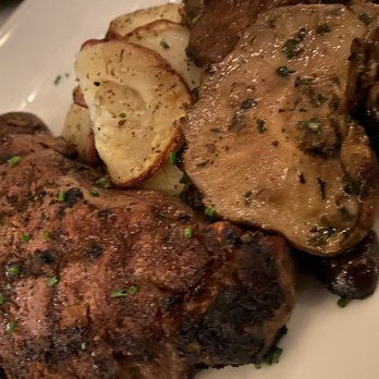 333 Pacific - NY steak with potatoes and mushrooms - add the mushrooms - worth it! - Steakhouses Near Me - Oceanside, California 333 Pacific - NY steak with potatoes and mushrooms - add the mushrooms - worth it! - Steakhouses Near Me - Oceanside, California
