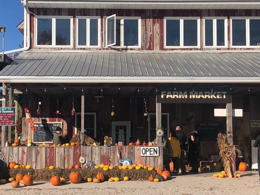Wilson's Orchard & Farm (Iowa City) by null